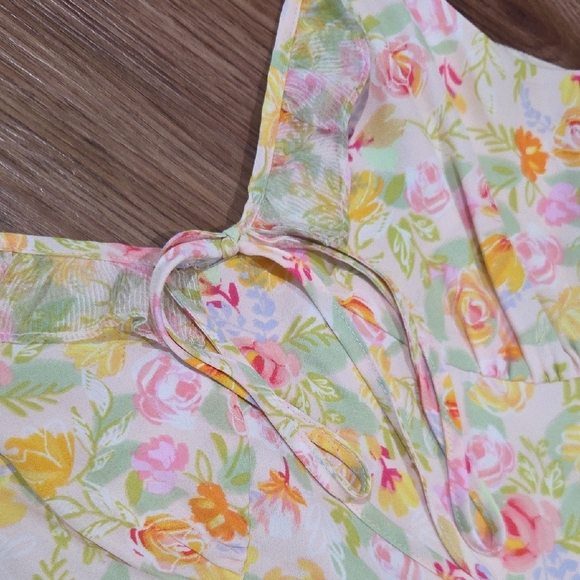 Simple Retro Beautiful Floral Dress Size Large - Picture 4 of 11